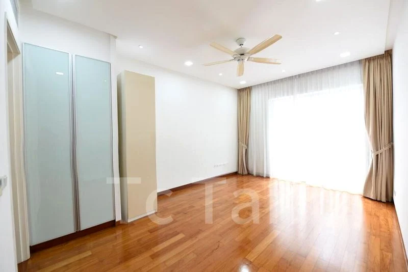3 Bed Condo for Rent in  Nassim Jade - Image 5