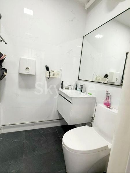 Executive HDB for Sale in  312A Anchorvale Lane - Image 1