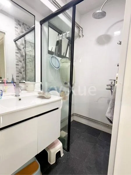 Executive HDB for Sale in  312A Anchorvale Lane - Image 2