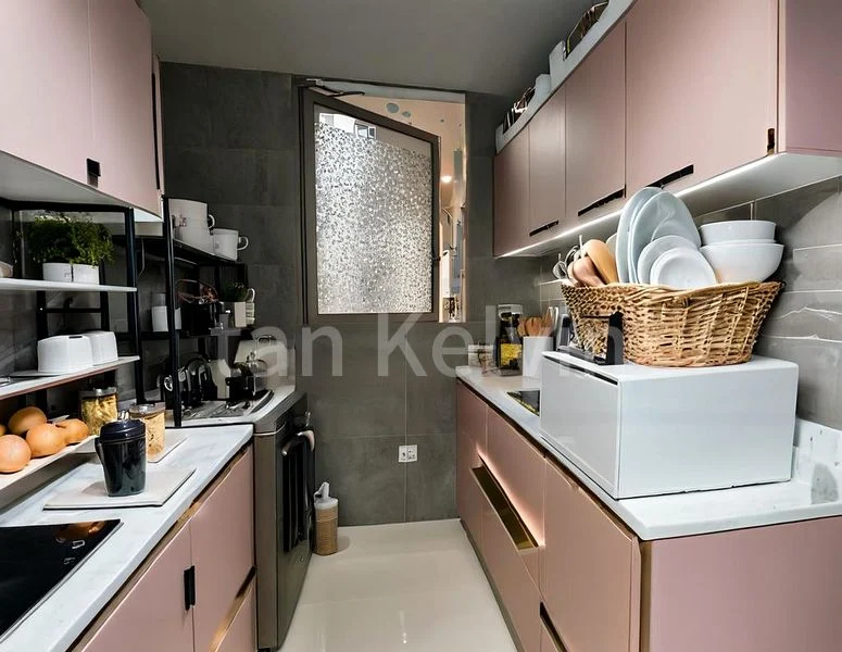2 Bed Condo for Sale in  The Vales - Image 4