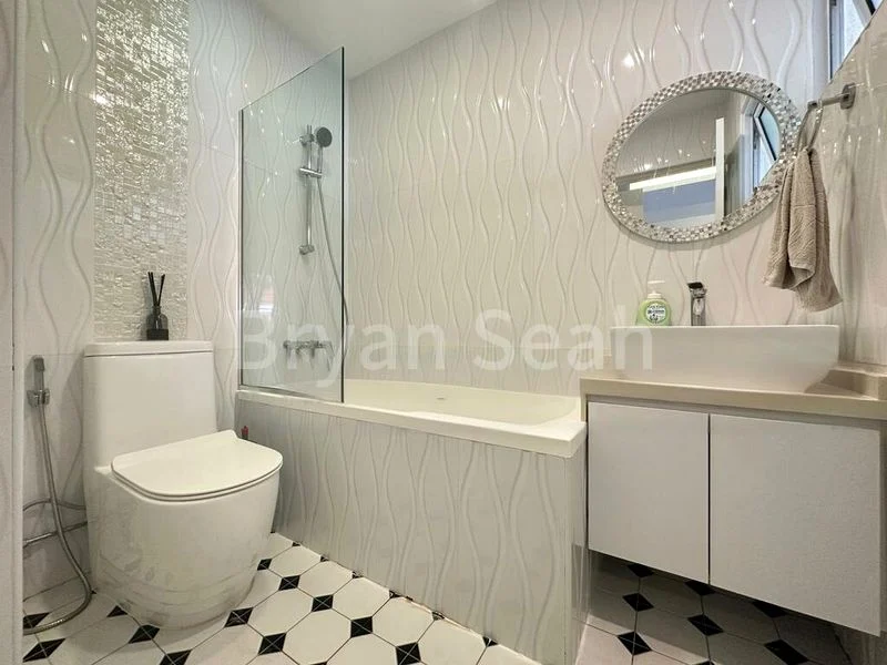 Maisonette HDB for Sale in  3 Toh Yi Drive - Image 4