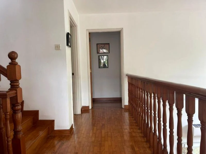 5 Bed Semi-Detached House (Landed) for Sale in  Greenbank Park - Image 2