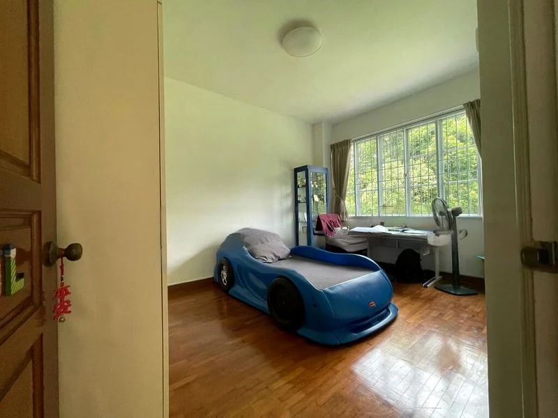 5 Bed Semi-Detached House (Landed) for Sale in  Greenbank Park - Image 5