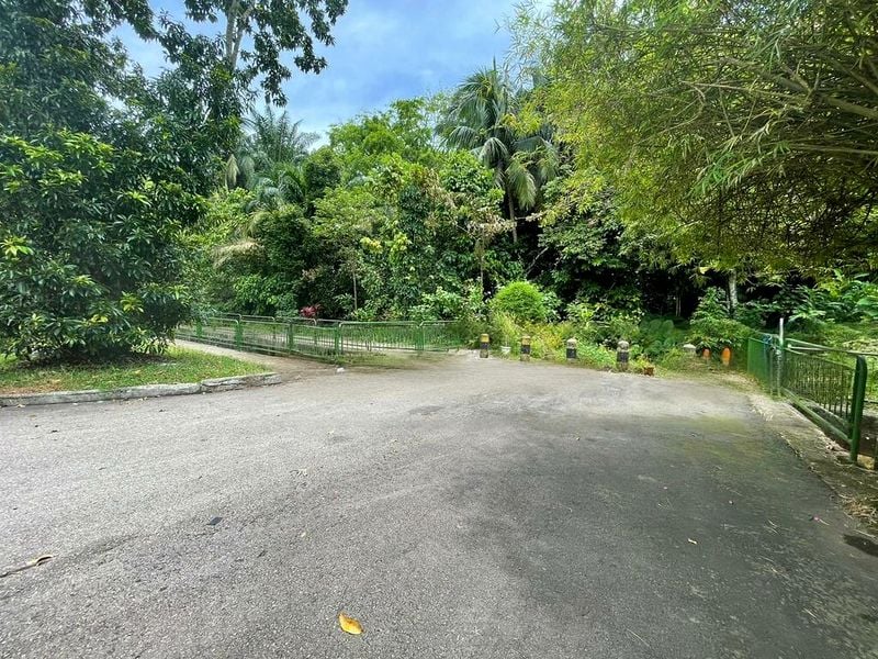 5 Bed Semi-Detached House (Landed) for Sale in  Greenbank Park - Image 4