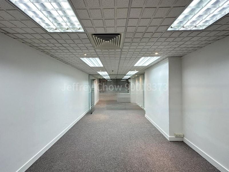 Office for Rent: International Plaza - Image 4