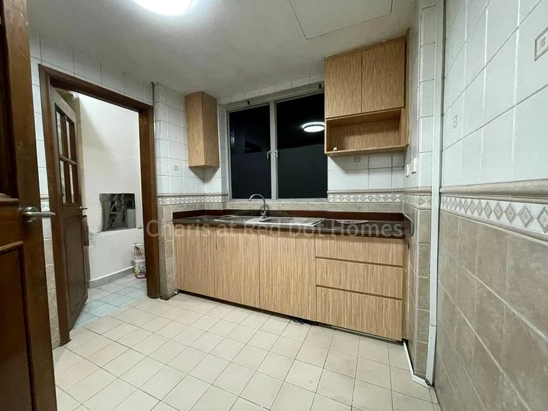 2 Bed Condo for Rent in  The Bayshore - Image 4