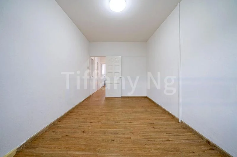 4 Bed Terraced House (Landed) for Rent in  Sennett Estate - Image 9