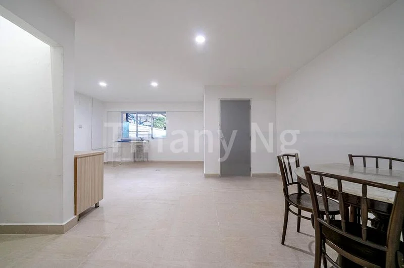4 Bed Terraced House (Landed) for Rent in  Sennett Estate - Image 6