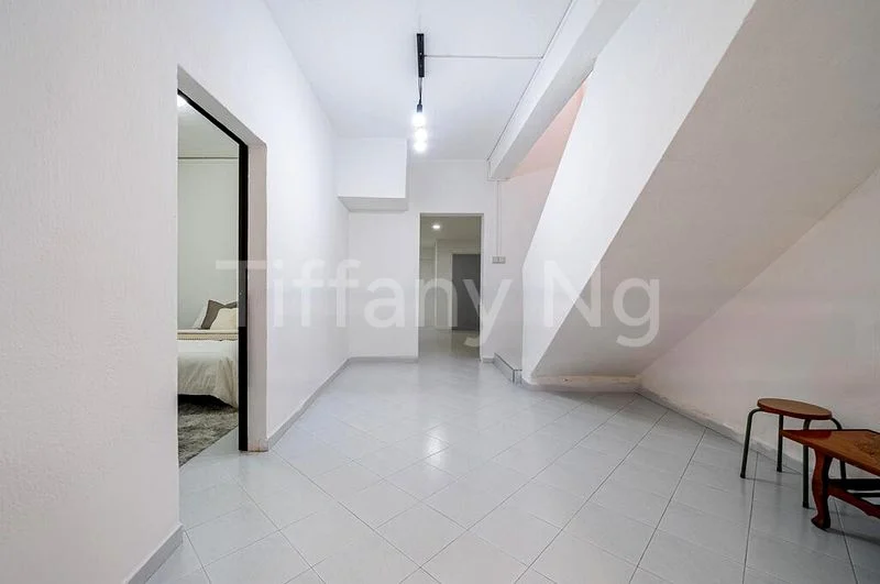 4 Bed Terraced House (Landed) for Rent in  Sennett Estate - Image 12