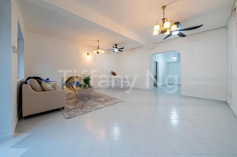 4 Bed Terraced House (Landed) for Rent in  Sennett Estate - Image 18