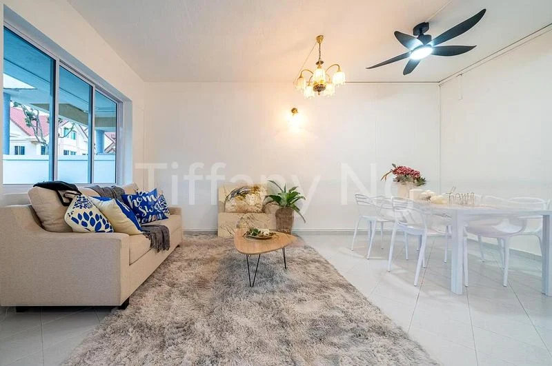 4 Bed Terraced House (Landed) for Rent in  Sennett Estate - Image 16