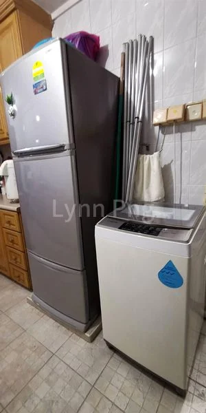 Common Room (HDB) for Rent in  163 Simei Road - Image 5