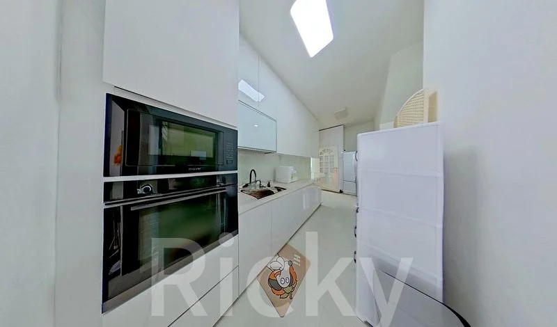 4 Bed Terraced House (Landed) for Sale in  Hougang Avenue 8 - Image 9