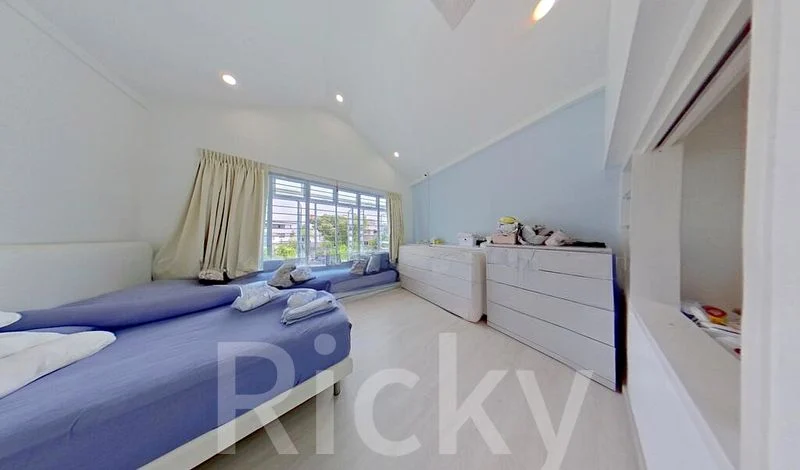 4 Bed Terraced House (Landed) for Sale in  Hougang Avenue 8 - Image 16