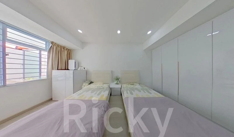 4 Bed Terraced House (Landed) for Sale in  Hougang Avenue 8 - Image 13