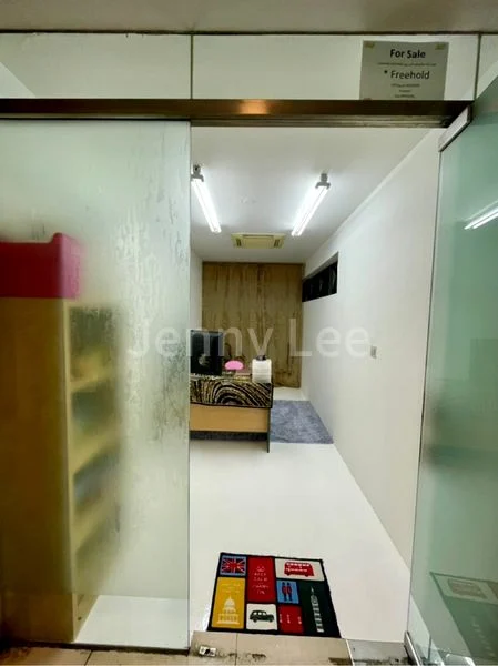 Shop / Shophouse for Sale in  Le Regal - Image 1