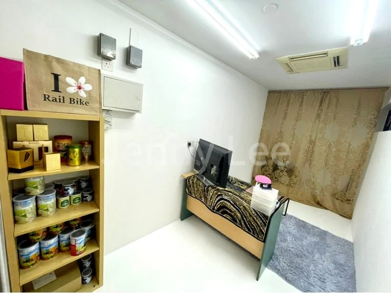 Shop / Shophouse for Sale in  Le Regal - Image 4