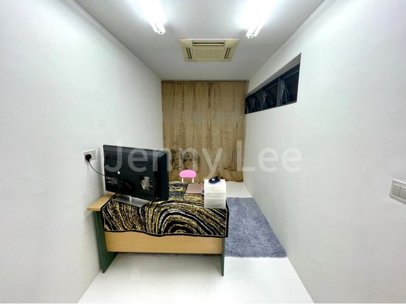 Shop / Shophouse for Sale in  Le Regal - Image 5