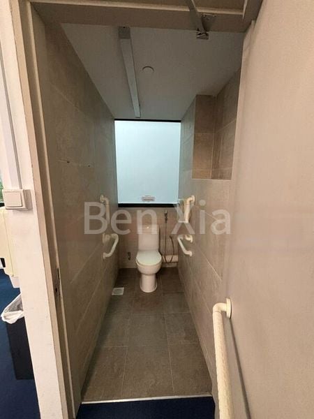 e-Business for Sale: Hexacube, 3D Printing Shop, 123 Innovation Road, Techville - Image 4