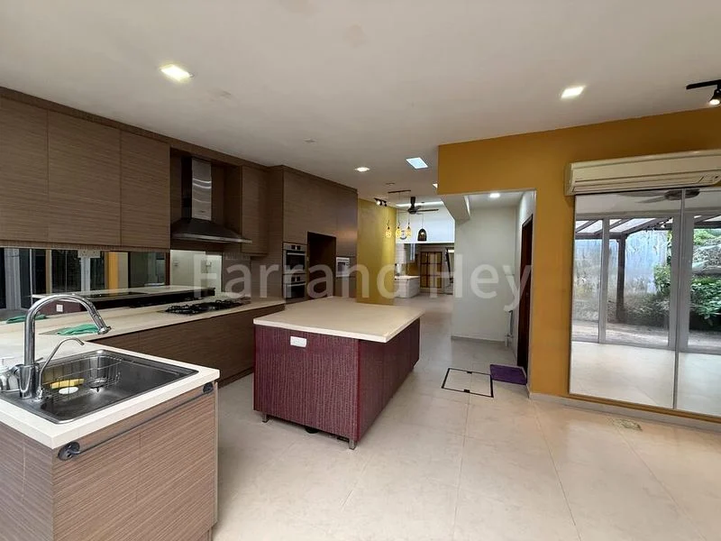 6 Bed Corner Terrace (Landed) for Sale in  Sembawang Hills Estate - Image 2