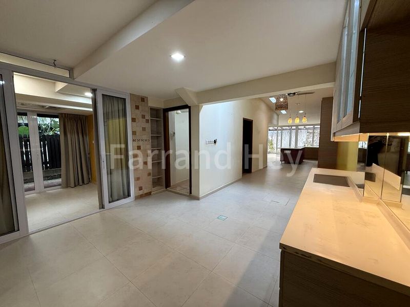 6 Bed Corner Terrace (Landed) for Sale in  Sembawang Hills Estate - Image 5