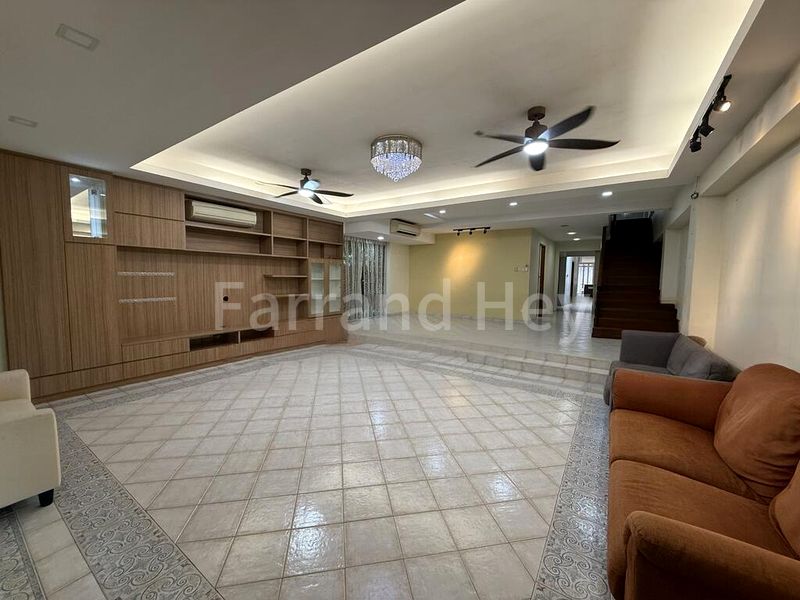 6 Bed Corner Terrace (Landed) for Sale in  Sembawang Hills Estate - Image 3