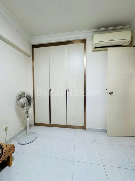 4 Room (4A) HDB for Sale in  687C Choa Chu Kang Drive - Image 4