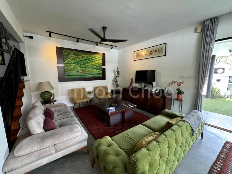 4+1 Bed Corner Terrace (Landed) for Sale in  Watten Estate - Image 1