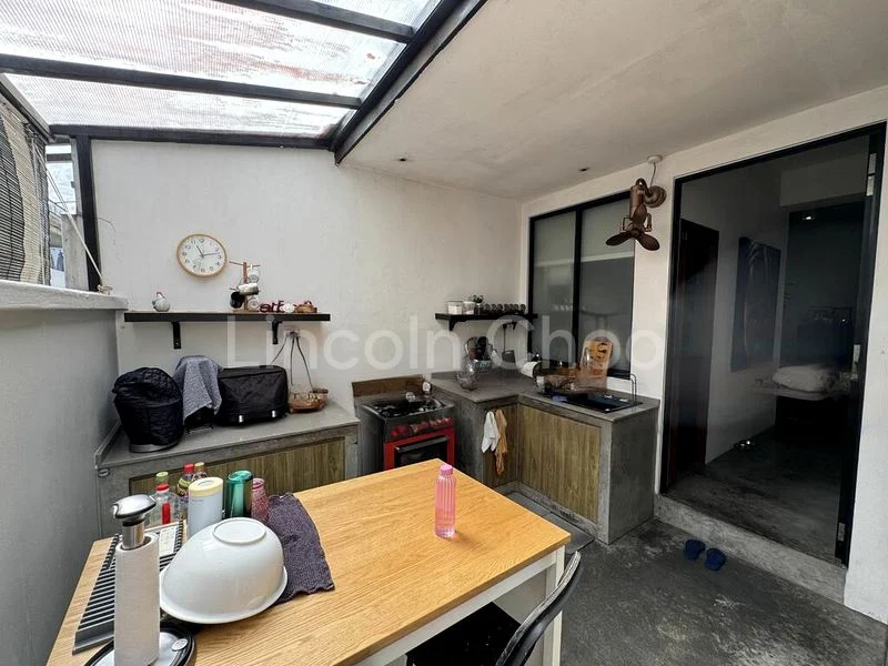 4+1 Bed Corner Terrace (Landed) for Sale in  Watten Estate - Image 7
