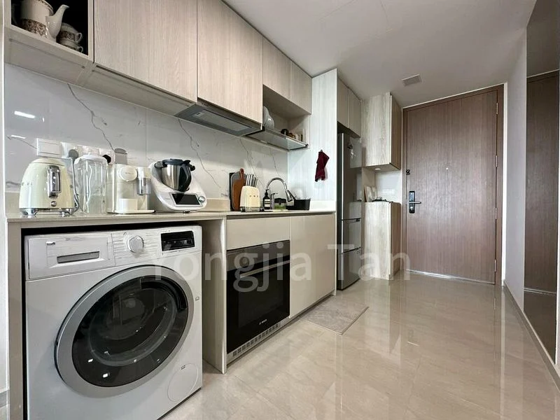 2 Bed Condo for Rent in  Whistler Grand - Image 6