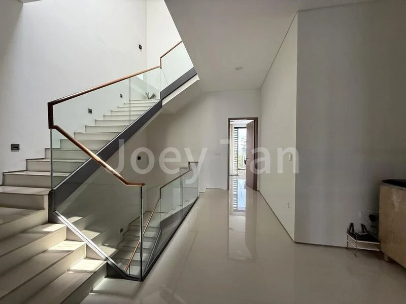 10 Bed Terraced House (Landed) for Sale in Changi Road - Image 15