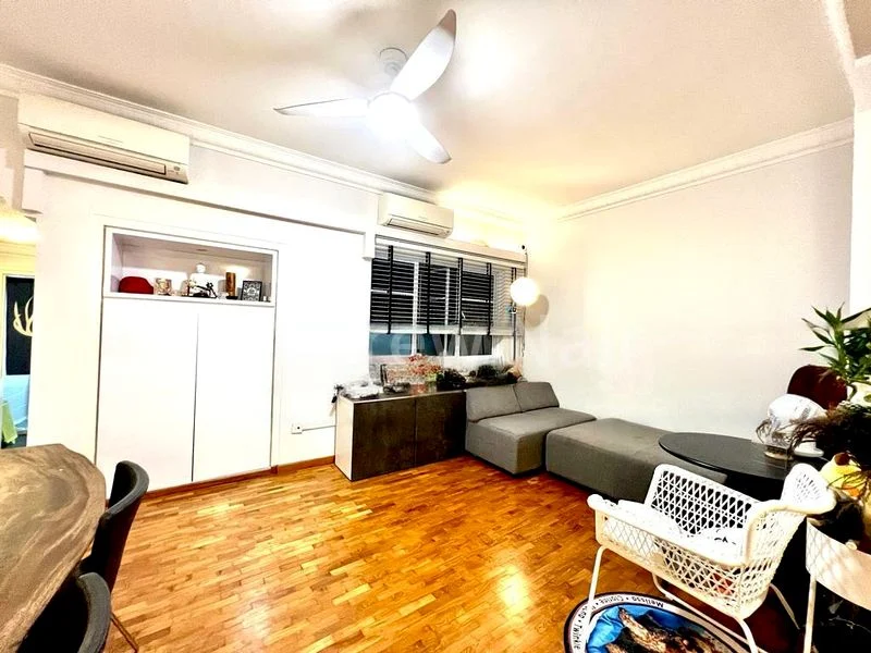 3 Bed Walk-up Apartment (Condo) for Sale in Tiong Bahru Estate - Image 2