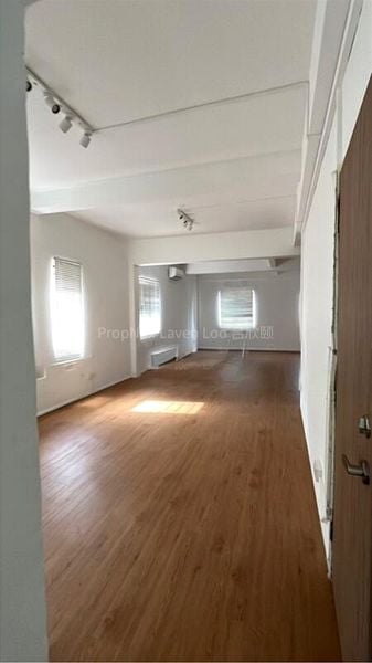 Freehold Industrial Office for Sale: near Macpherson - Image 6