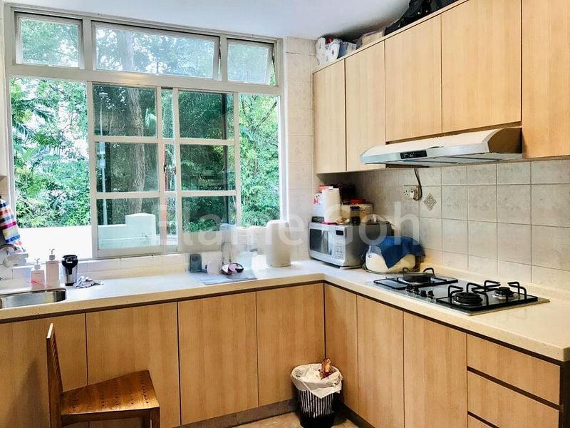 3 Bed Condo for Sale in  Pinetree Condominium - Image 4