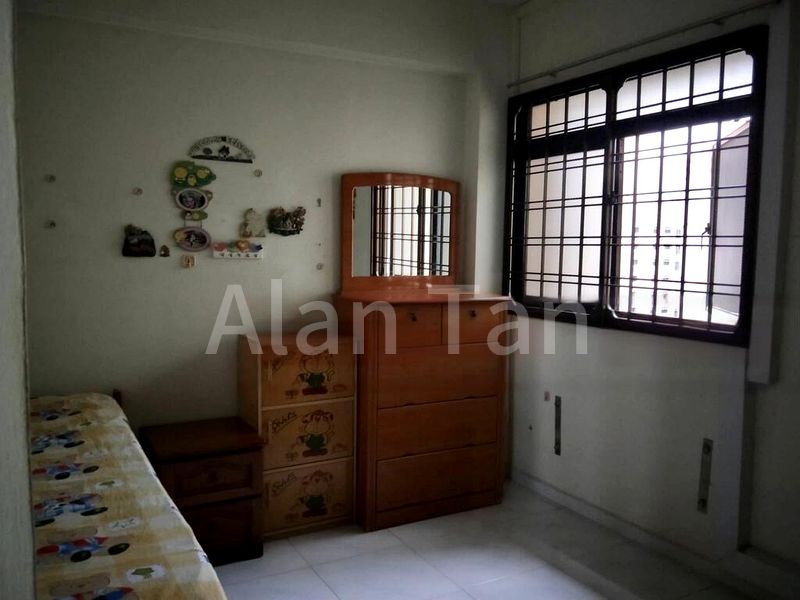 Common Room (HDB) for Rent in 897A Woodlands Drive 50 - Image 3