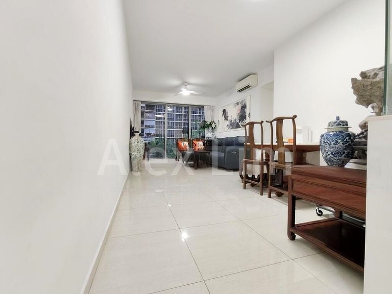 4 Bed Executive Condo for Sale in  Sol Acres - Image 4