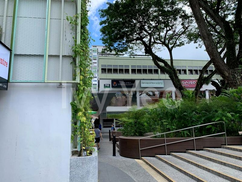 Shop / Shophouse for Rent: Ang Mo Kio Avenue 8 - Centrally Positioned AMK Hub - Consistently High Footfall - Highly Visible - Image 3