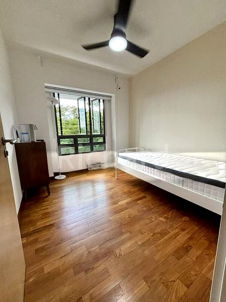 Common Room (HDB) for Rent in  87 Dawson Road - Image 8