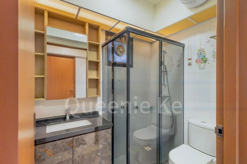 4 Room (4A) HDB for Sale in 33 Ghim Moh Link - Image 3