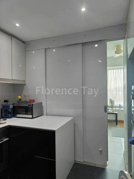 Room Condo for Rent in  The Minton - Image 8