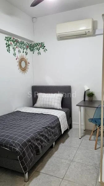 Common Room (Condo) for Rent in  Emerald Park - Image 1