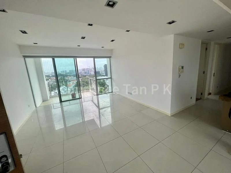 4 Bed Condo for Rent in  The Chuan - Image 1