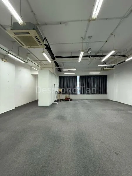 Light Industrial (B1) for Sale: One Commonwealth Lane, Shop 1 - Image 4