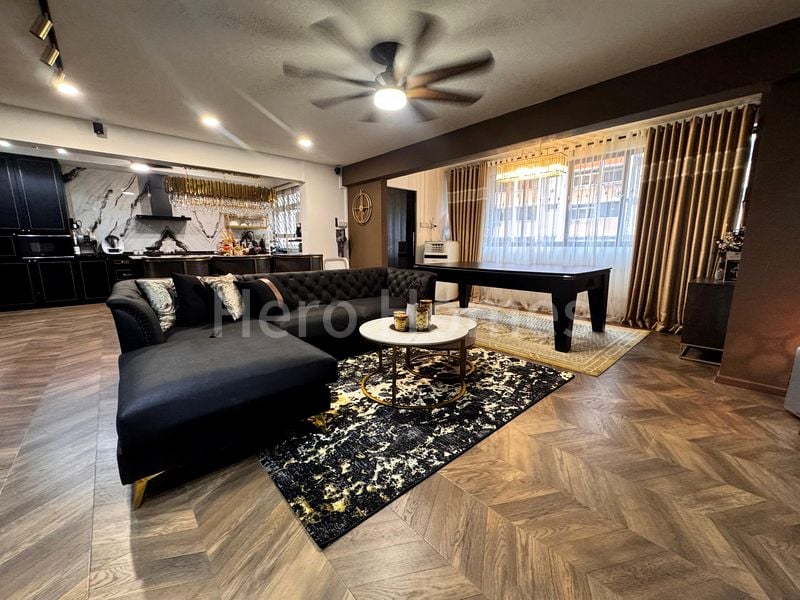 5 Room (5I) HDB for Sale in  103 Pasir Ris Street 12 - Image 1