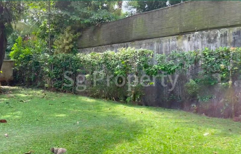 5 Bed Bungalow (Landed) for Sale in  Clementi Park - Image 2