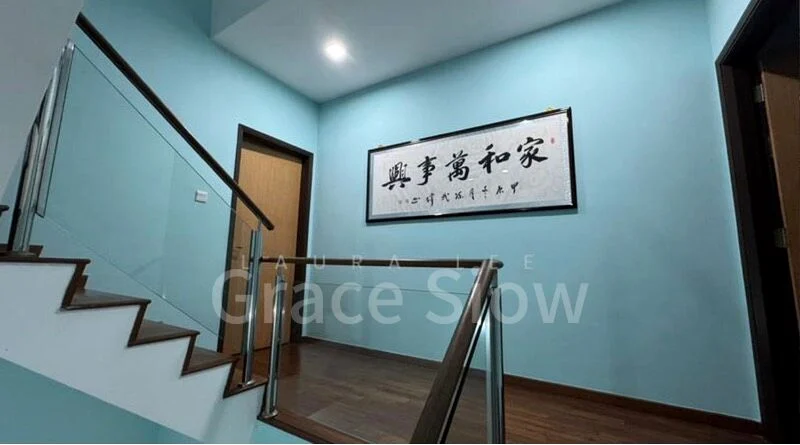 7 Bed Semi-Detached House (Landed) for Sale in  Wak Hassan Drive - Image 4