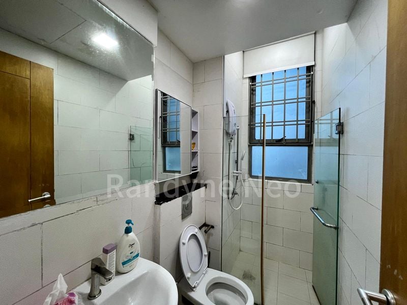 Common Room (Condo) for Rent in  The Calypso - Image 4