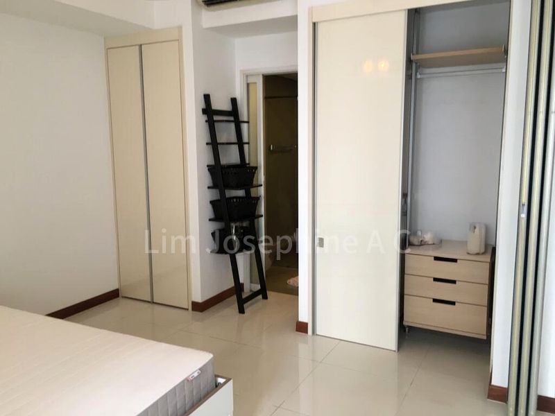 1 Bed Apartment (Condo) for Rent in  The Sail @ Marina Bay - Image 1