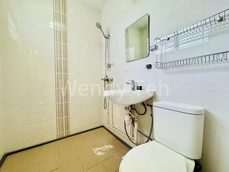 4 Room (4A) HDB for Rent in  166 Bedok South Avenue 3 - Image 2