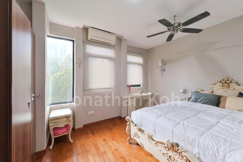 4 Bed Terraced House (Landed) for Sale in Hougang Street 13 - Image 2